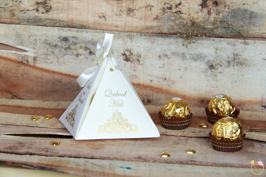 White Plain Elegant Pyramid Box